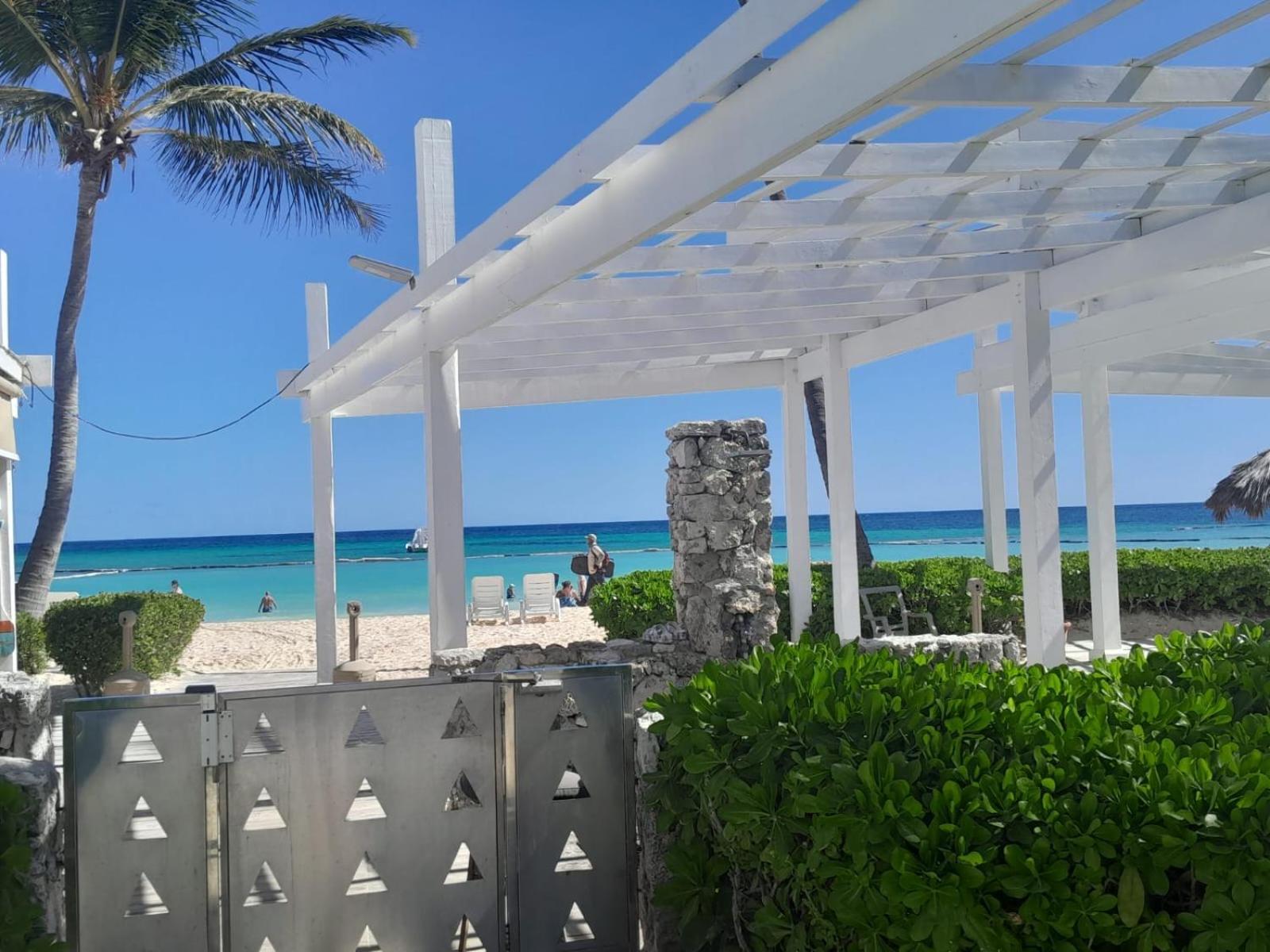 Playa Turquesa Ocean Club Aparthotel Bavaro Exterior photo